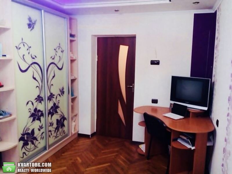 Sell 4-room apartment. Киев,  Бестужева — photo 5