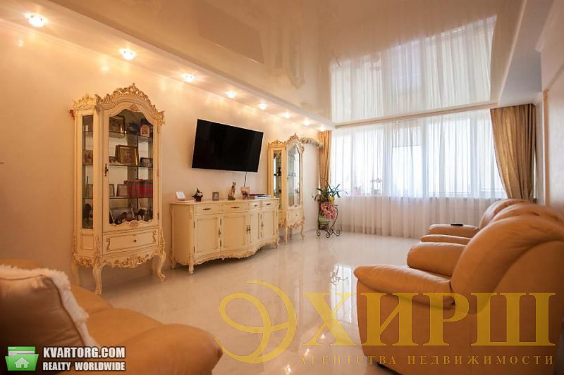 Sell 3-room apartment. Киев,  Ломоносова — photo 4