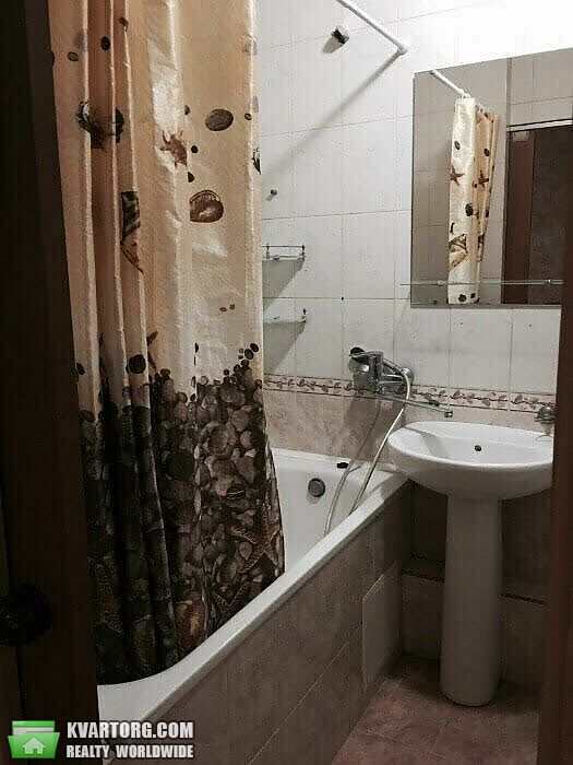 Rent out 2-room apartment. Харьков, Героев Труда — photo 3