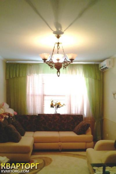 Sell 3-room apartment. Киев,  Победы пр — photo 1