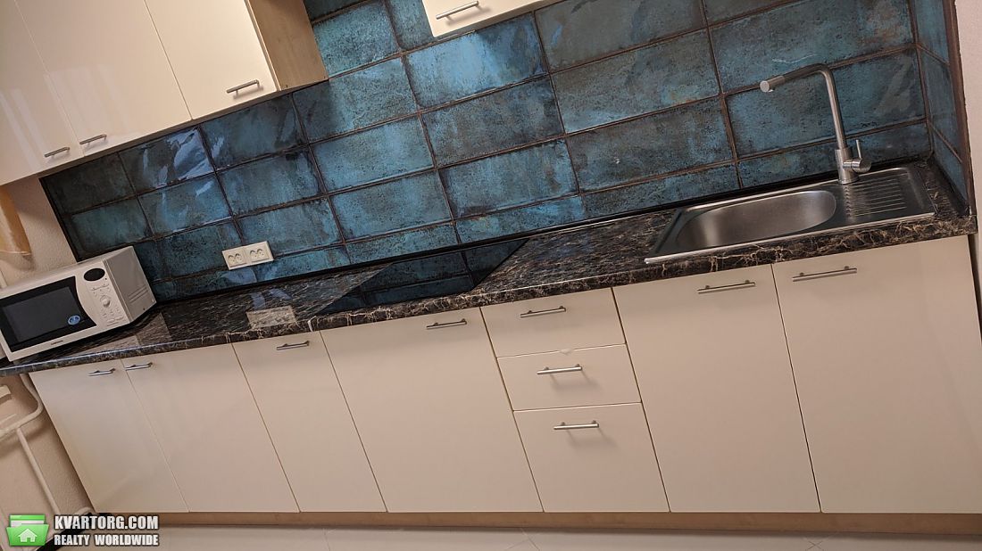 Rent out 3-room apartment. Киев,  Декабристов — photo 6