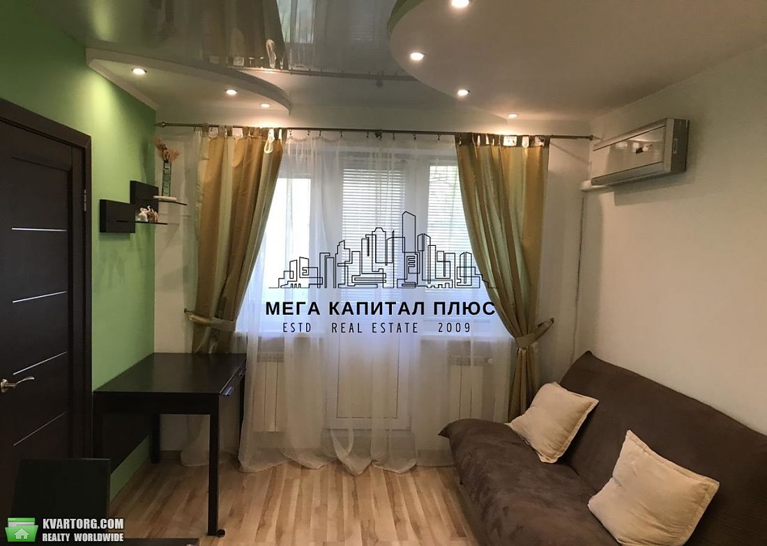 Rent out 2-room apartment. Киев, Донца — photo 1