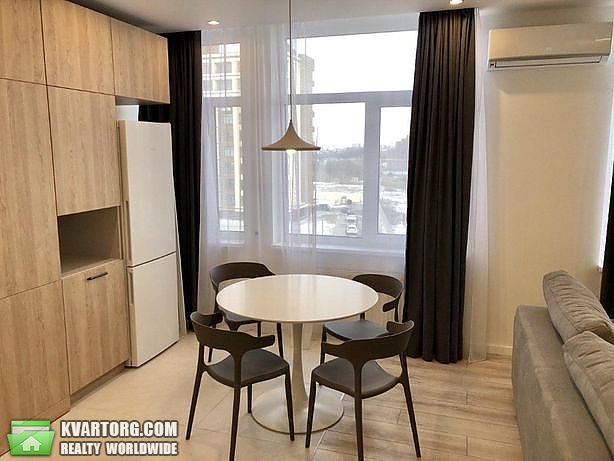 Rent out 1-room apartment. Киев, Практична — photo 3