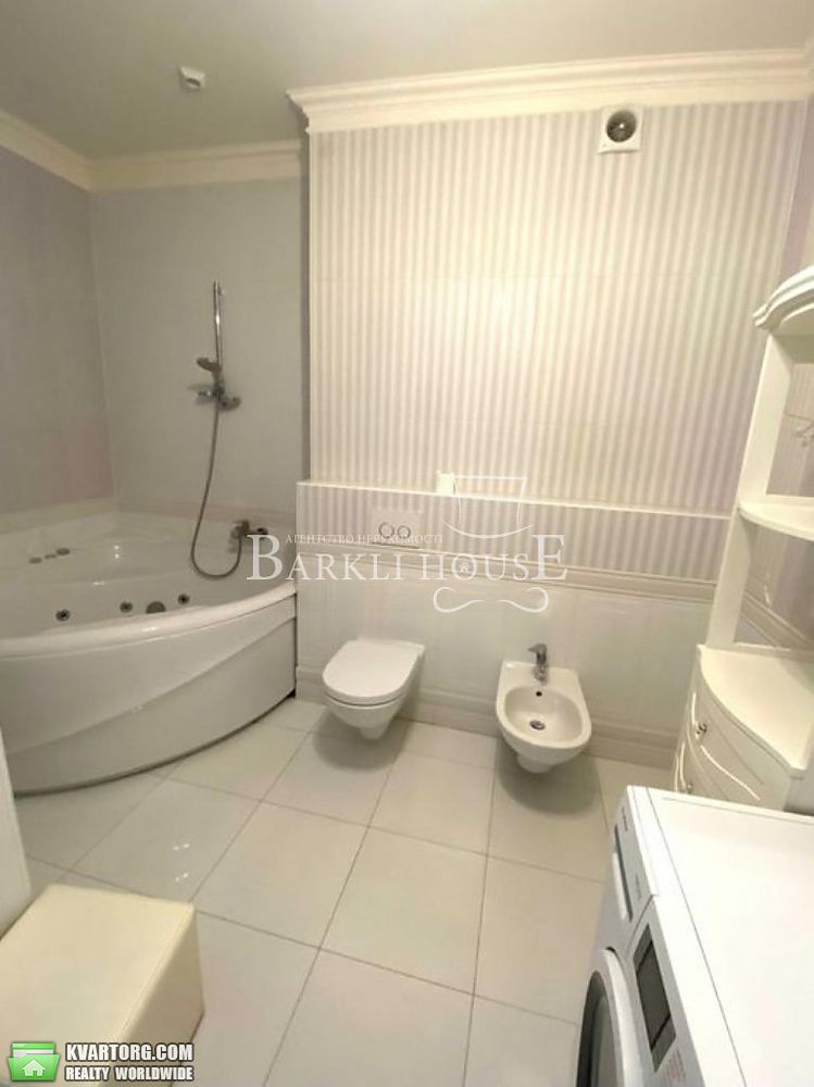 Rent out 4-room apartment. Киев,  Днепровская наб — photo 8
