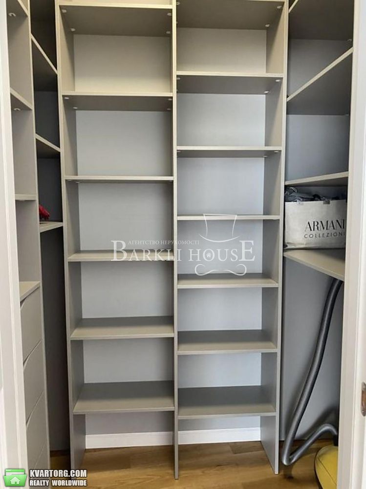 Rent out 2-room apartment. Киев,  Лабораторный пер — photo 8
