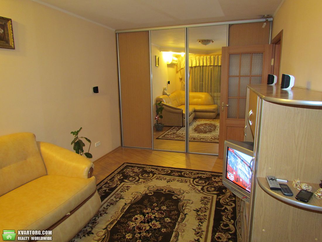 Sell 2-room apartment. Киев, Светлая — photo 2