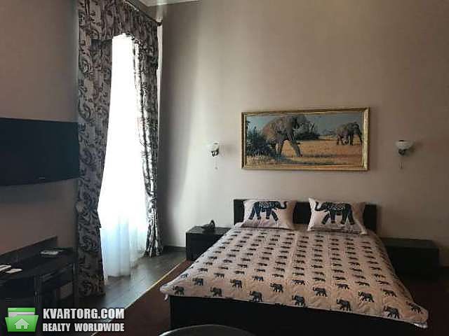 Rent out 1-room apartment. Киев,  Лютеранская — photo 1