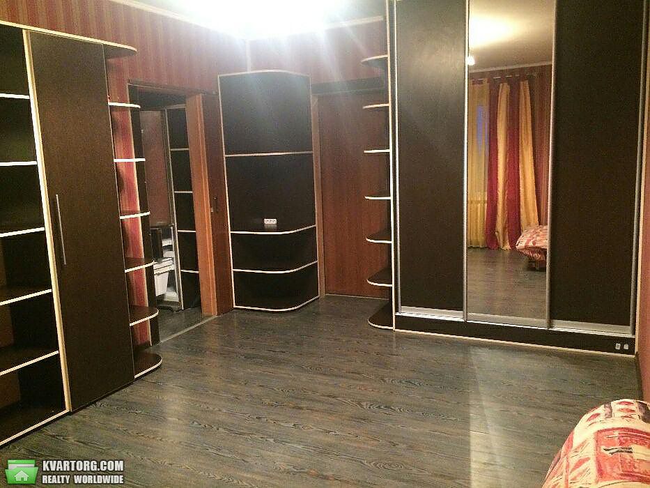 Rent out 1-room apartment. Киев,  Олевская — photo 5