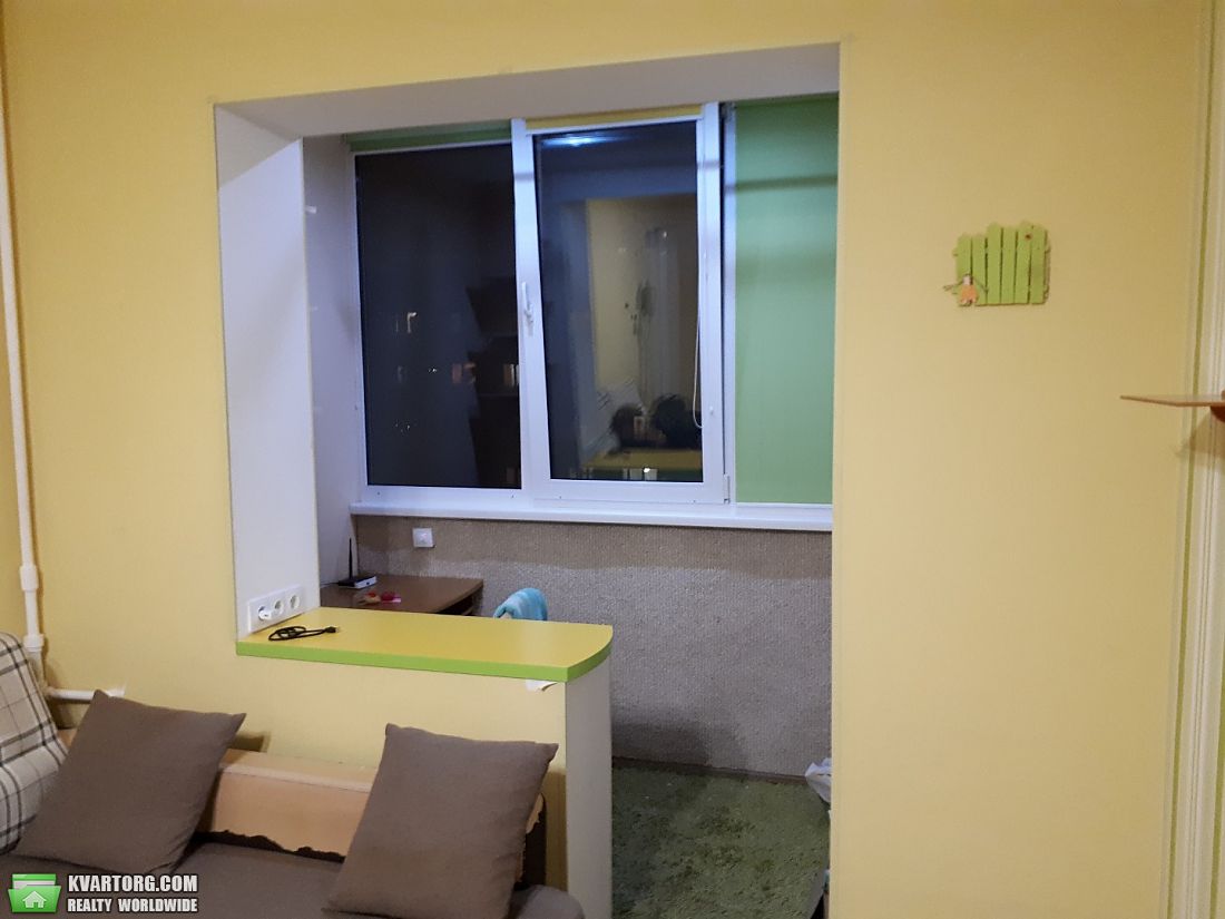 Sell 1-room apartment. Киев,  Смолича — photo 2