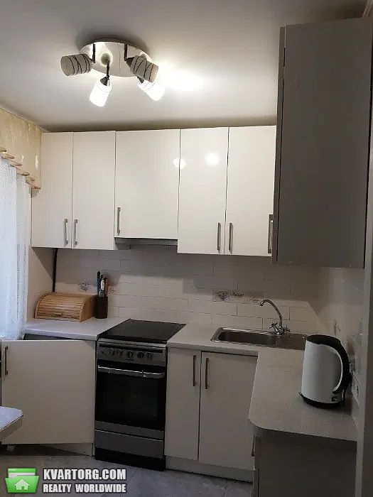 Sell 3-room apartment. Киев,  Героев Севастополя — photo 1