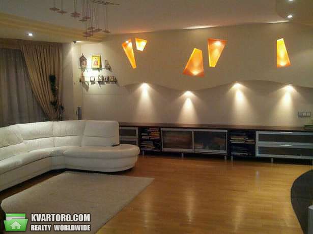 Rent out 3-room apartment. Киев,  Тростянецкая — photo 1