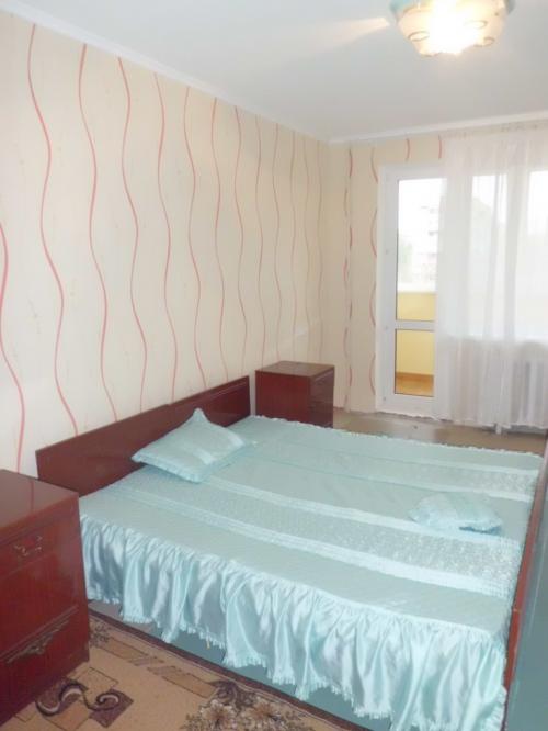 Rent out 3-room apartment. Днепропетровск, Славы бульвар — photo 5