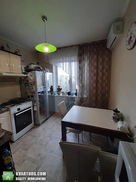 Sell 2-room apartment. Киев,  Якуба Коласа — photo 1