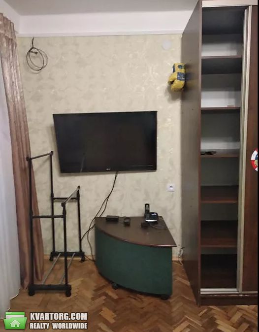 Rent out 1-room apartment. Киев,  Соломенская — photo 4