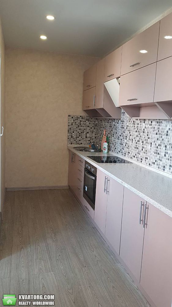 Rent out 2-room apartment. Киев, Клавдиевская — photo 1