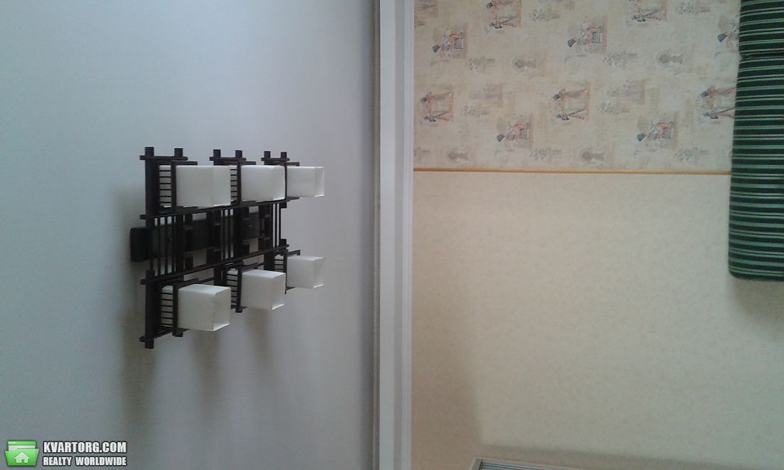 Sell house. Киев,  Миропольская — photo 4