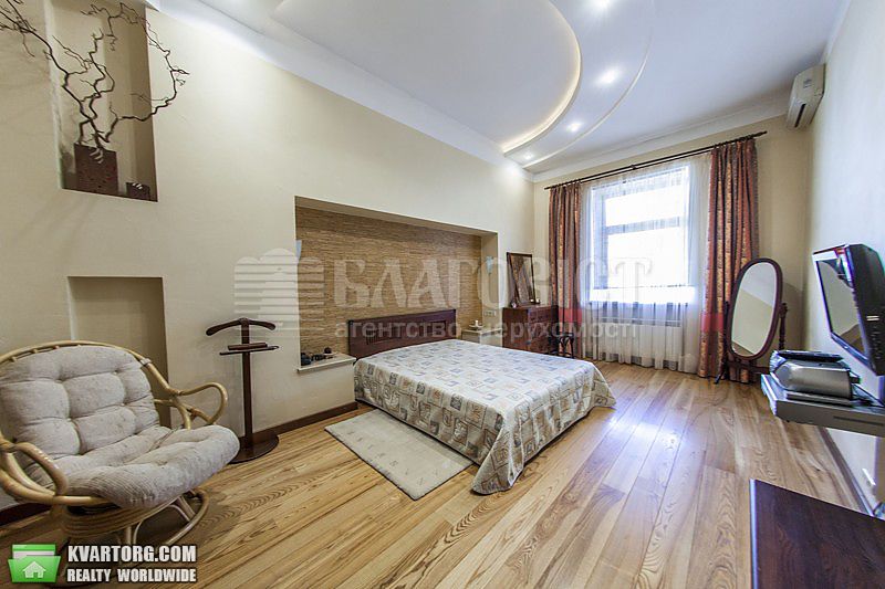 Rent out 3-room apartment. Киев,  Софиевская — photo 1