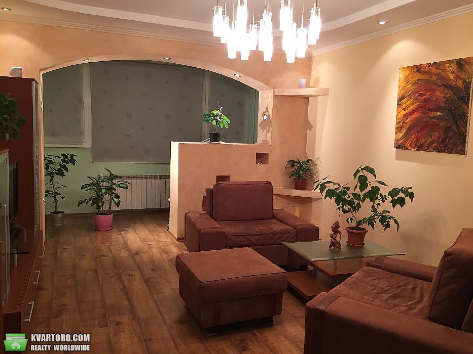 Rent out 2-room apartment. Киев,  Гмыри — photo 1