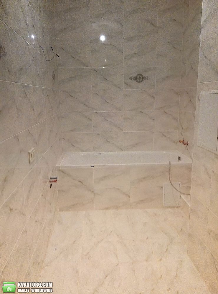 Rent out 2-room apartment. Киев,  Пчелки — photo 3