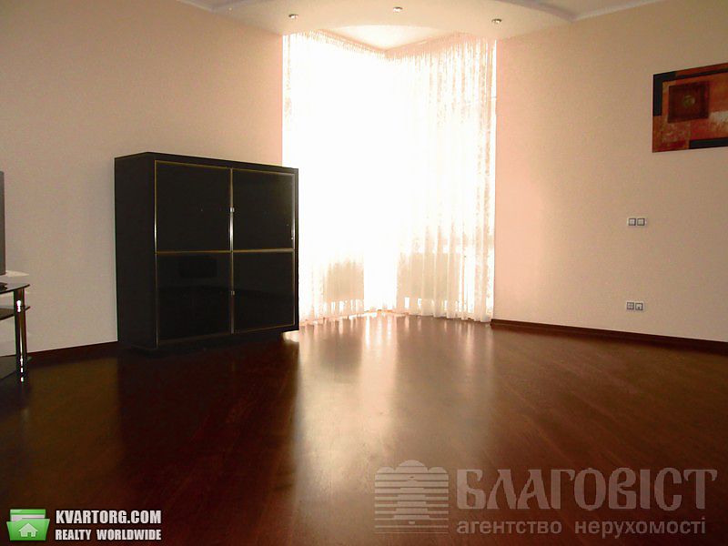 Sell 3-room apartment. Киев,  Щорса — photo 3