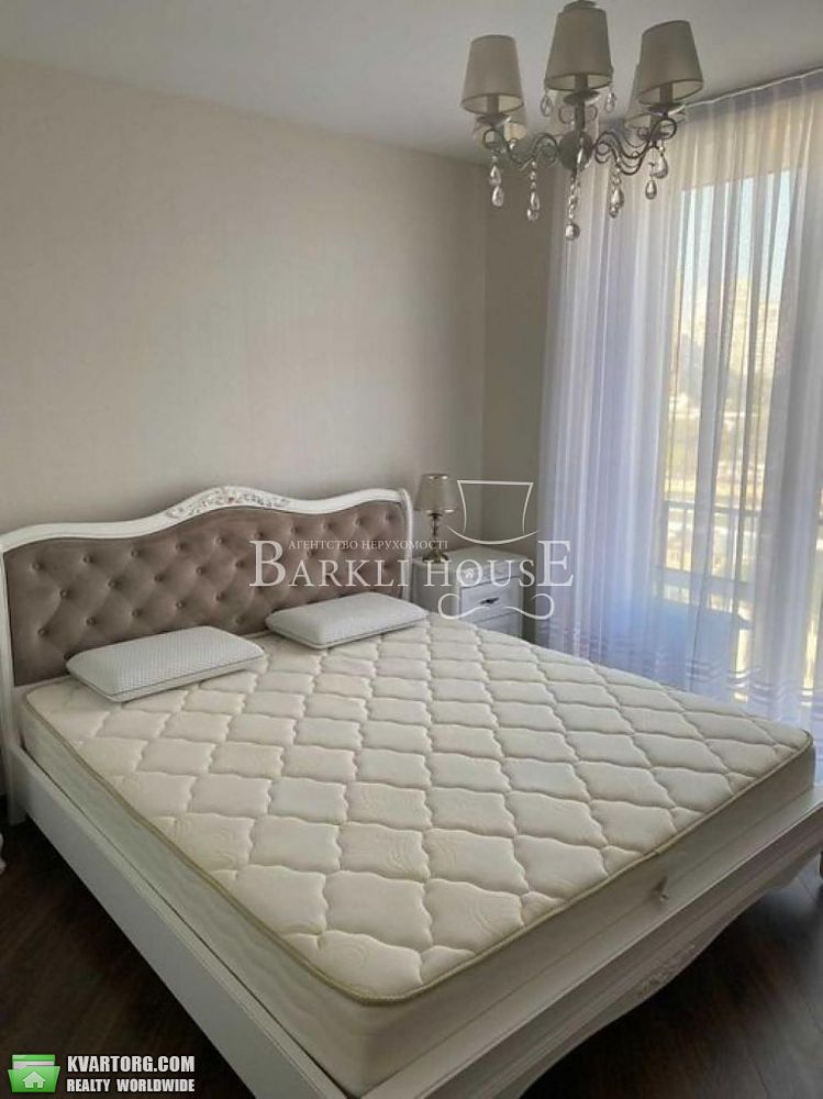 Rent out 2-room apartment. Киев, Данченко Сергея — photo 4