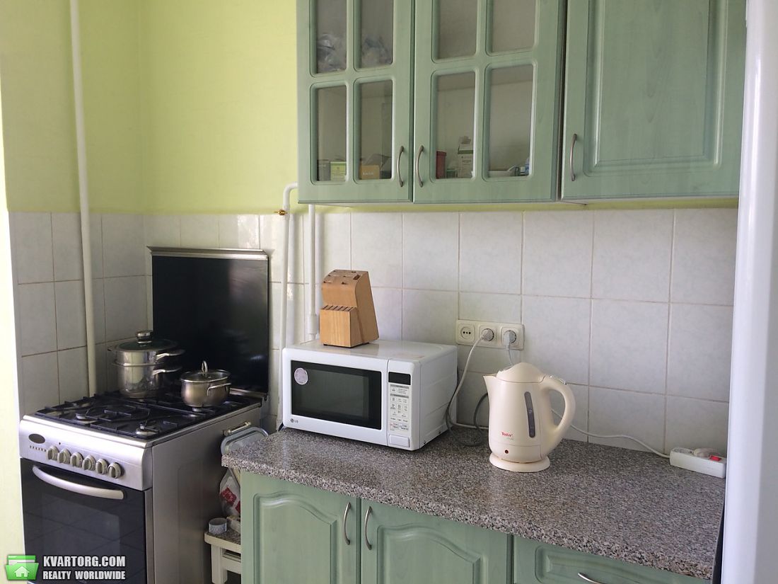 Rent out 2-room apartment. Киев,  Леси Украинки бул — photo 8