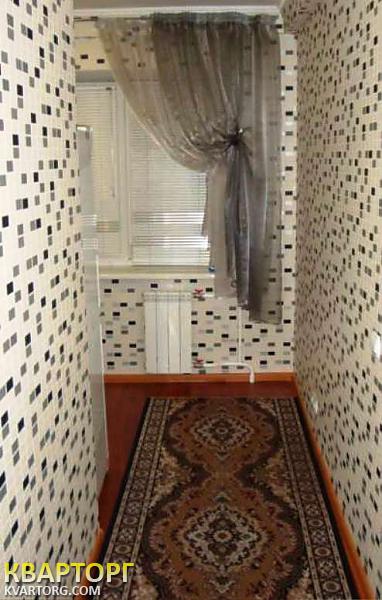 Rent out 2-room apartment. Киев,  Гната Юры — photo 4