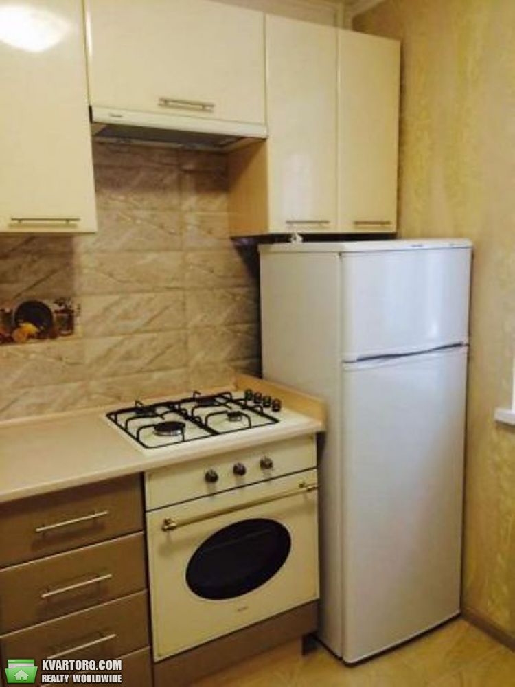 Rent out 2-room apartment. Киев,  Героев Севастополя — photo 1