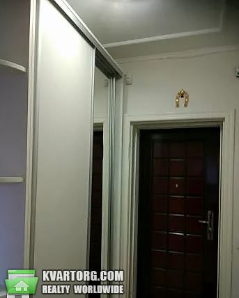 Rent out 1-room apartment. Киев,  Кловский спуск — photo 1