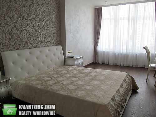 Rent out 3-room apartment. Киев, ул. Драгомирова — photo 9
