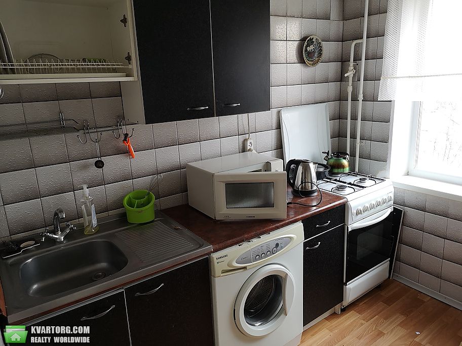 Rent out 3-room apartment. Киев,  Победы пр — photo 1