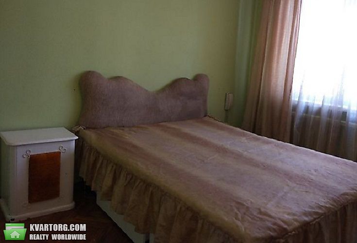 Sell 3-room apartment. Киев,  Дегтяревская — photo 1