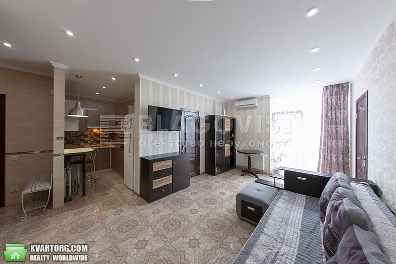 Sell 4-room apartment. Киев, Регенераторная — photo 1