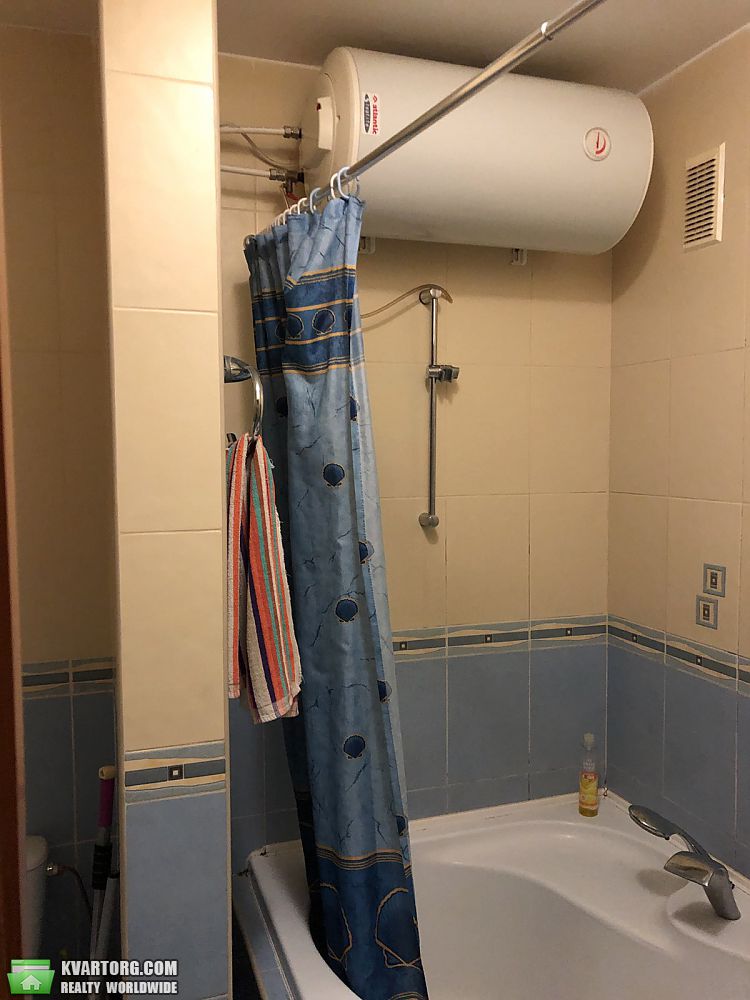 Rent out 2-room apartment. Киев,  Лепсе бул — photo 10