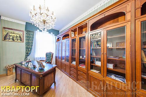 Sell 4-room apartment. Киев,  Старонаводницкая — photo 2