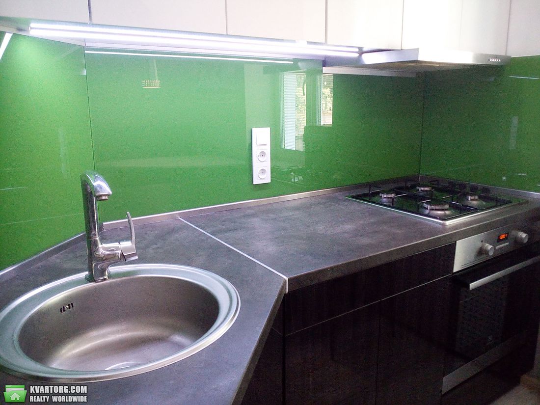 Rent out 2-room apartment. Киев,  Ольжича — photo 1