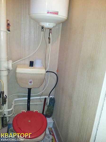 Sell 2-room apartment. Киев,  Салютная — photo 5