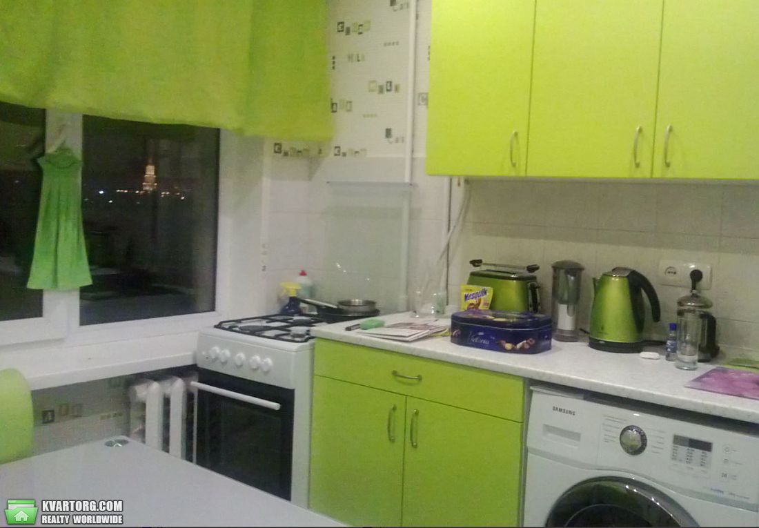 Rent out 1-room apartment. Киев,  Бастионный пер — photo 1