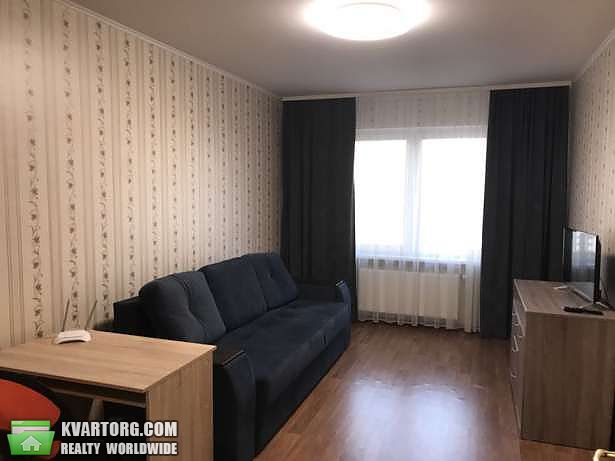 Rent out 1-room apartment. Киев, Русовой — photo 1