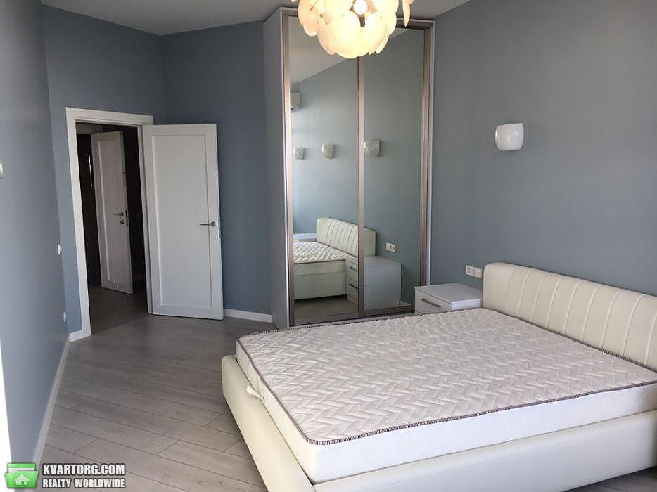 Rent out 2-room apartment. Киев,  Дарницкий бул — photo 4