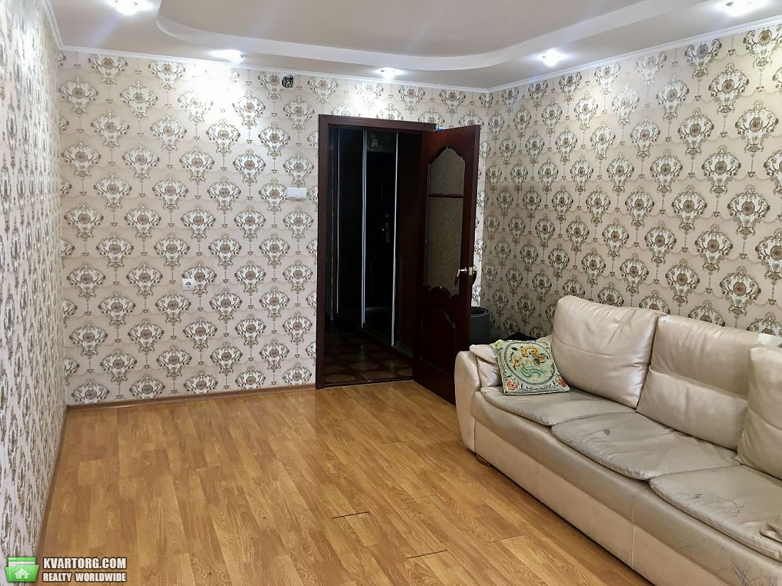 Sell 3-room apartment. Днепропетровск, Запорожское Шоссе — photo 2