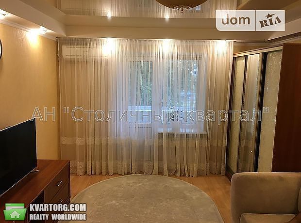 Rent out 2-room apartment. Киев,  Лесной пр — photo 2
