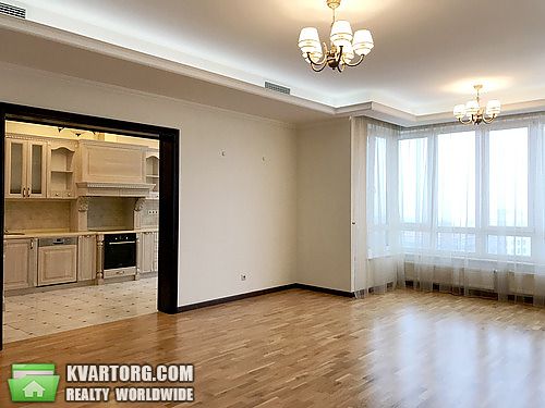 Rent out 5-room apartment. Киев,  Институтская — photo 3