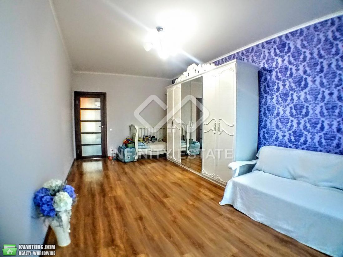 Sell 1-room apartment. Киев, Свободы — photo 2
