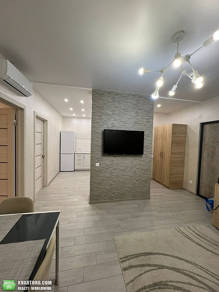 Rent out 2-room apartment. Киев, Микільсько-Слобідська — photo 1