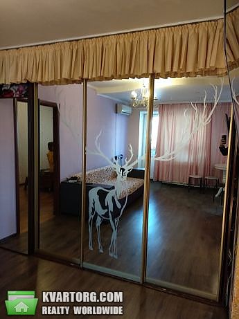 Rent out 2-room apartment. Киев,  Ялтинская — photo 4