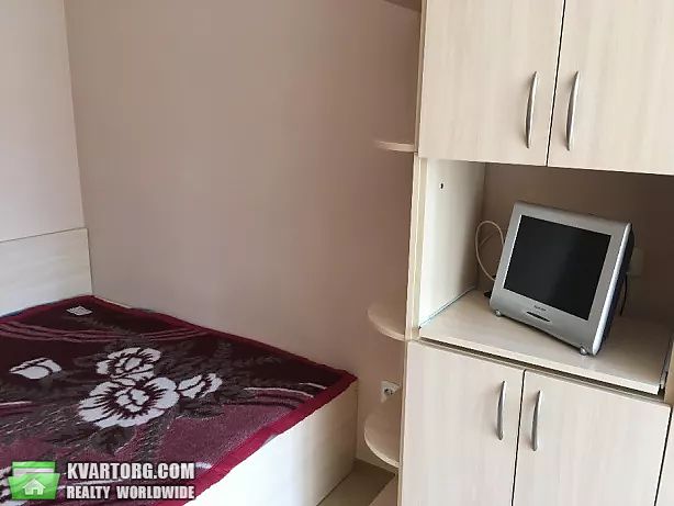 Rent out 1-room apartment. Киев, В. Яна — photo 4