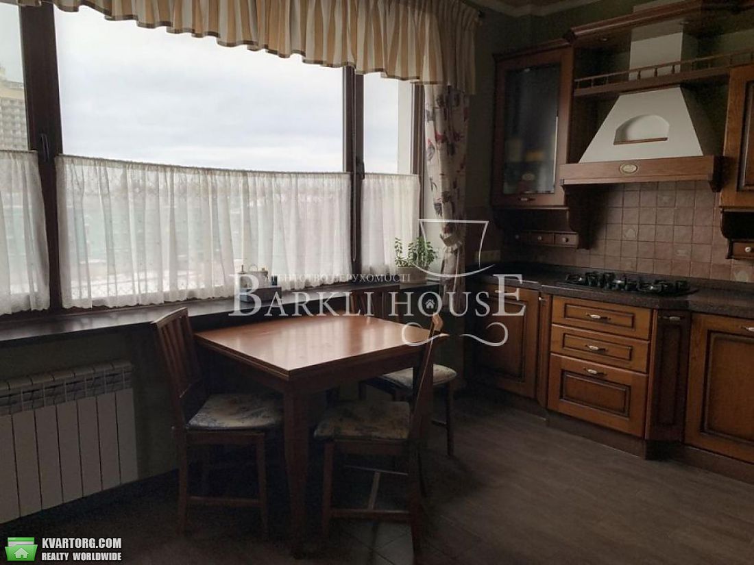 Rent out 3-room apartment. Киев,  Грушевского — photo 4