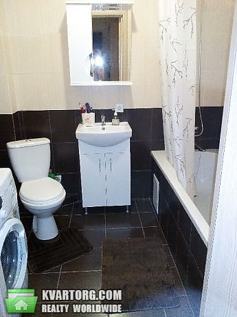Rent out 2-room apartment. Киев, Соборная — photo 2