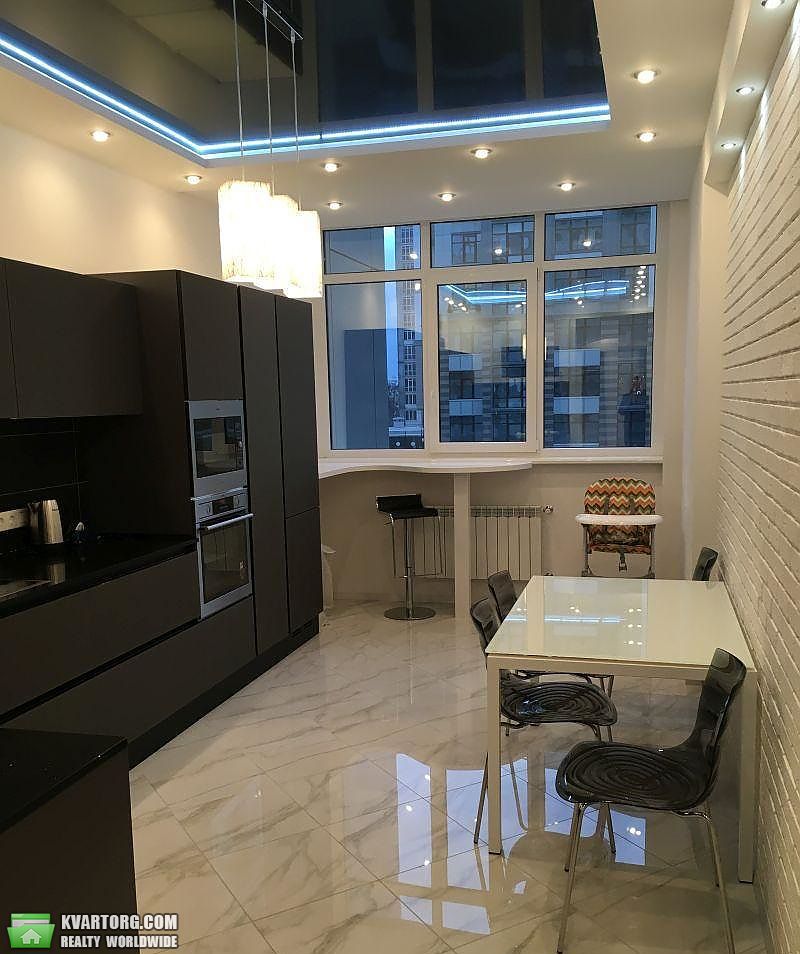 Rent out 3-room apartment. Киев, Драгомирова — photo 5